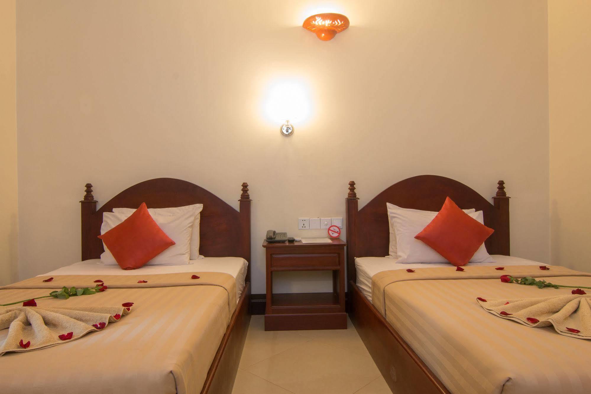 Sovan Mealea Hotel Siem Reap Exterior photo